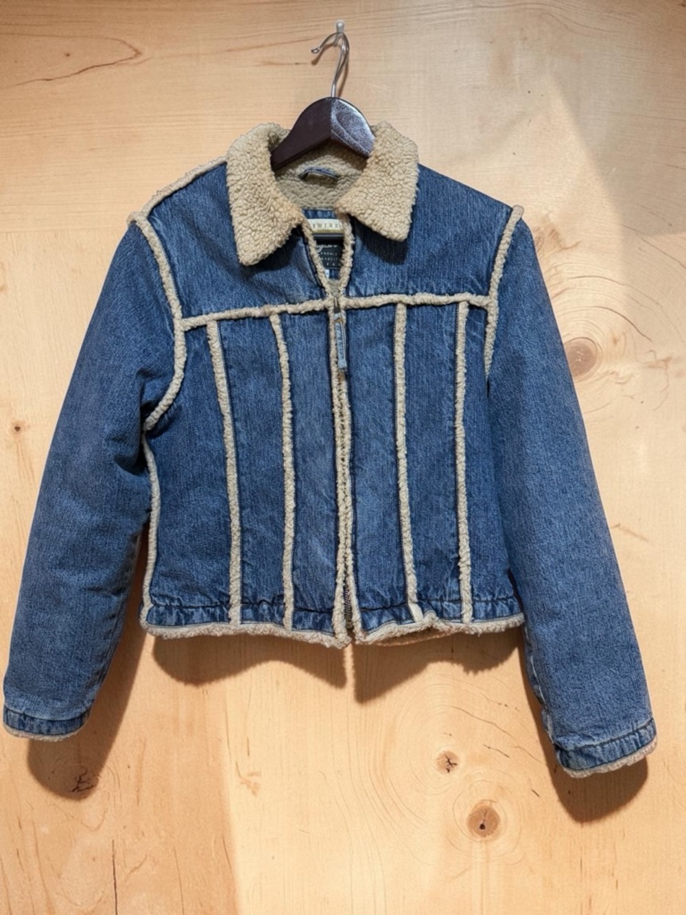 Wrangler Blue Denim Jean Jacket with Cream Sherpa Trim - Picture 2 of 5